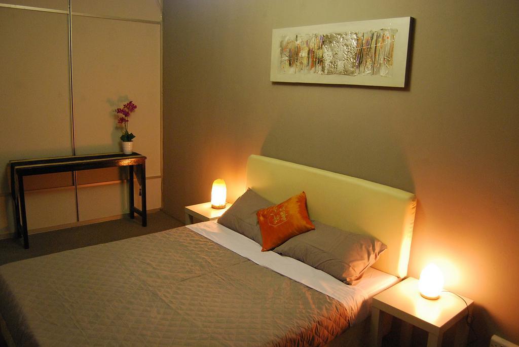 Borneo Sweet Guesthouse Кучинг Екстериор снимка