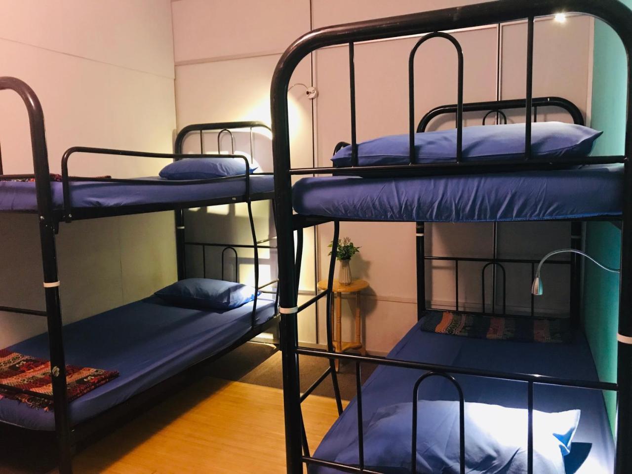 Borneo Sweet Guesthouse Кучинг Екстериор снимка